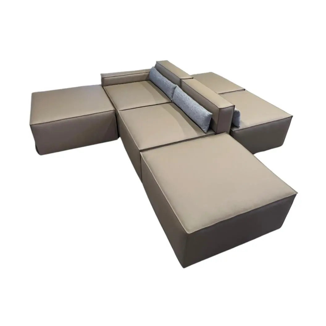 DIVINIA SECTIONAL