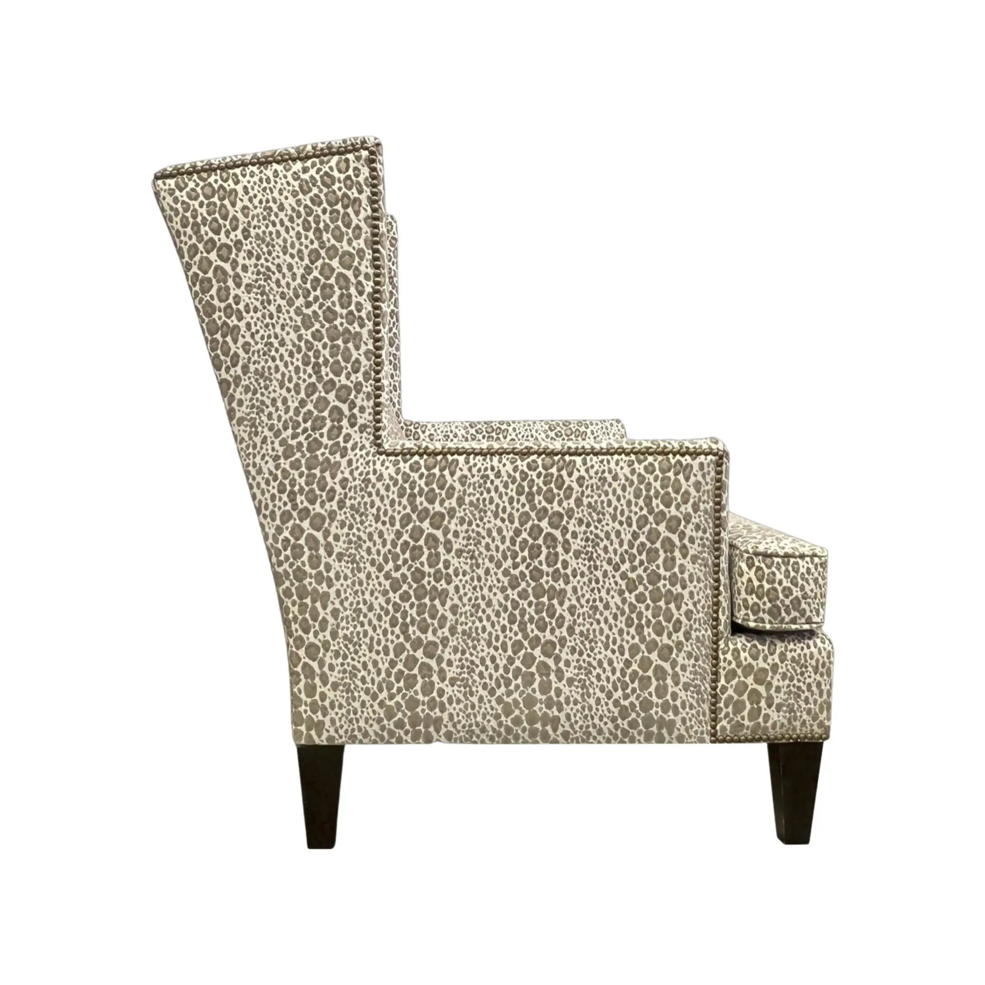 CAMBRIDGE-1-upholstered-chair-luxury-furniture-blend-home-furnishings